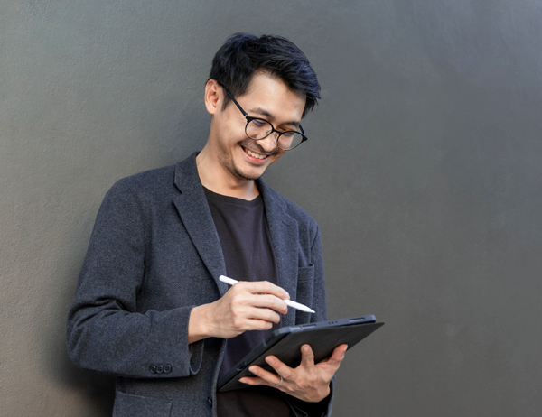 Desktop Image – Alt text *