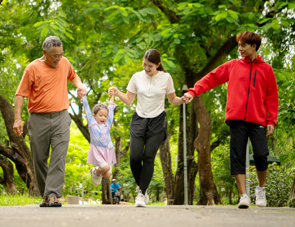 Desktop Image – Alt text *