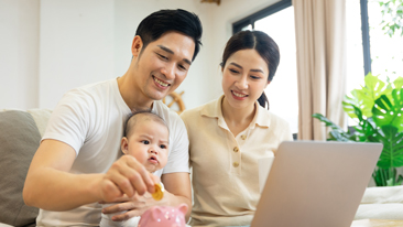 Cicil atau Nabung Dulu? Kiat Cerdas Atur Keuangan Anda