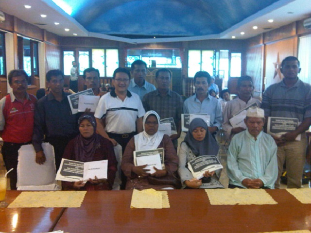 Bantuan Bencana Gempa Bumi Padang | Prudential Indonesia