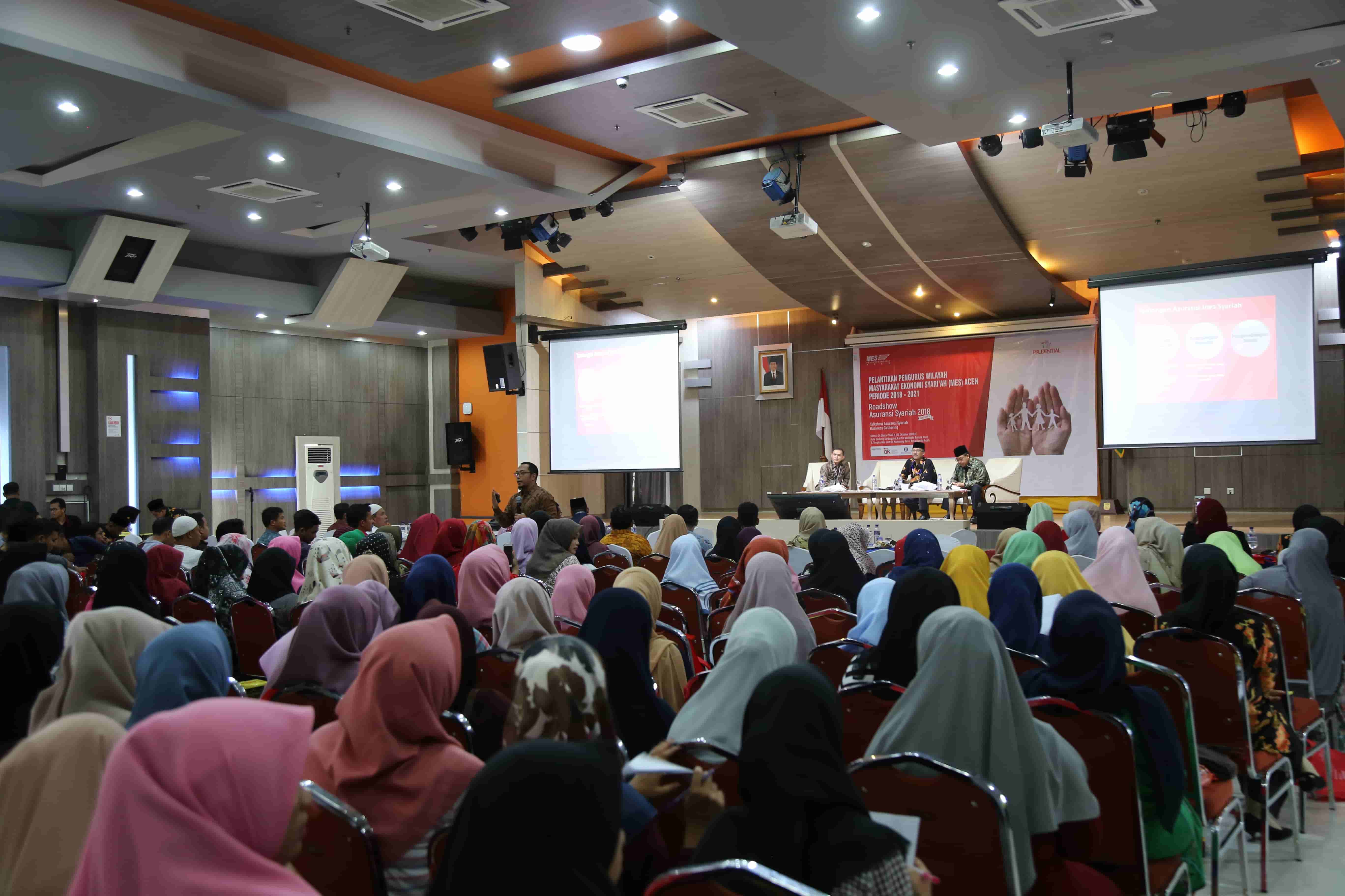 csr-literasi-keuangan-syariah-1