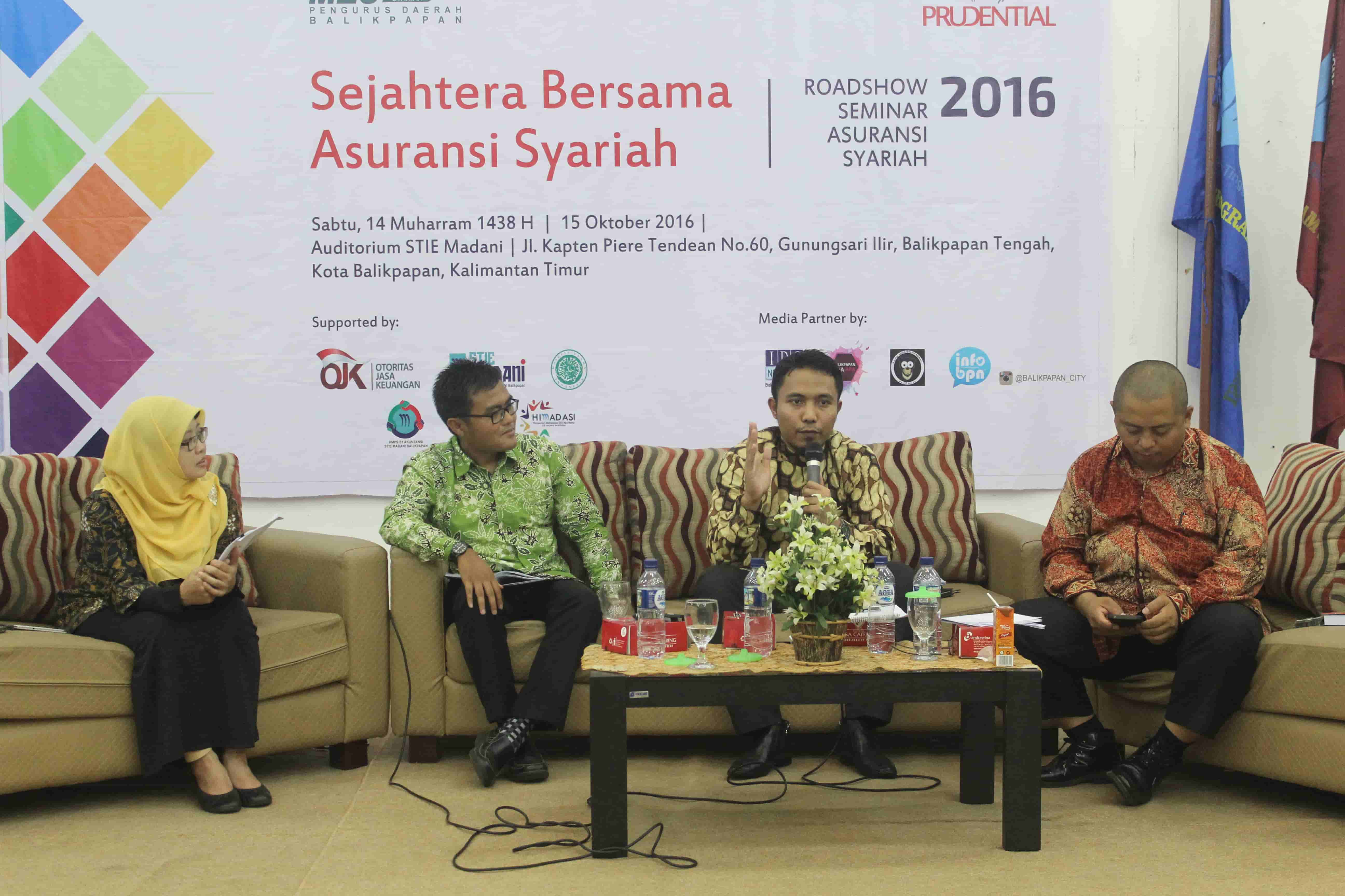 csr-literasi-keuangan-syariah-6